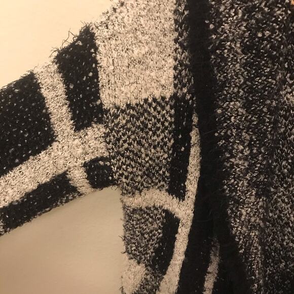 Painted Threads Open Cardigan Black Gray Medium - Picture 5 of 7